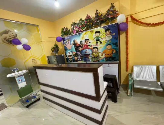 Warm, child-friendly reception at Chetan Children's Clinic